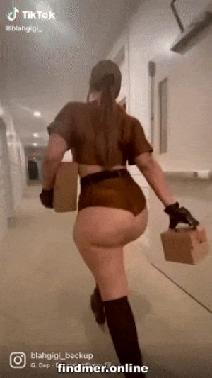 Big Ass delivery Babe