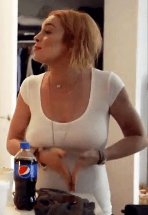 Lindsay Lohan Big Bouncy Tits