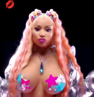 Nicki Minaj amazing big bouncing tits
